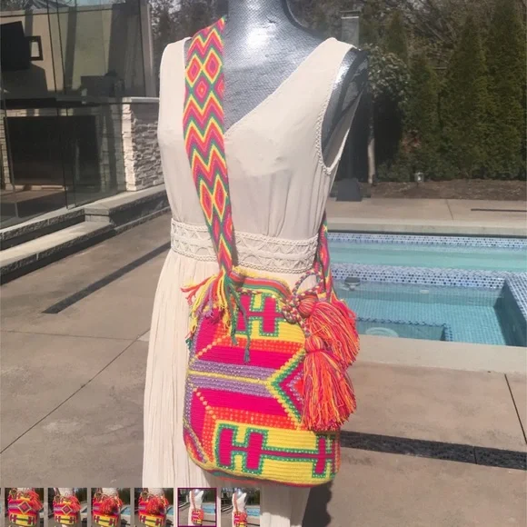 Colorful handmade Colombian Woven Women's Bag - Picture 2 of 4